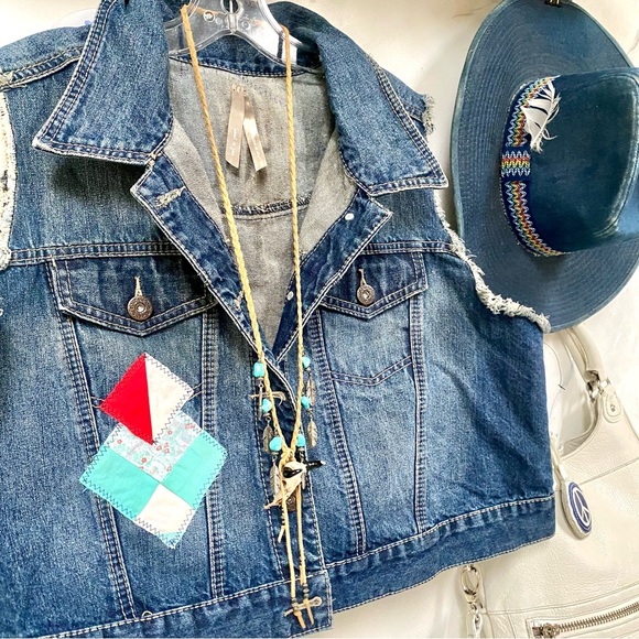 Patchwork TREE 🌳 of life upcycled quilted detailing prairie southwestern vibe - Picture 7 of 12